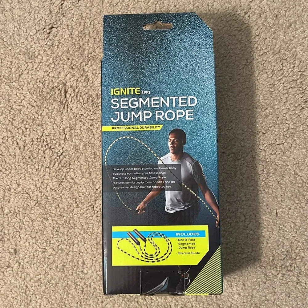 NIB Ignite by SPRI Segmented Jump Rope - Picture 3 of 11
